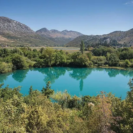 1 Bedroom Stunning In Komarna 公寓 *