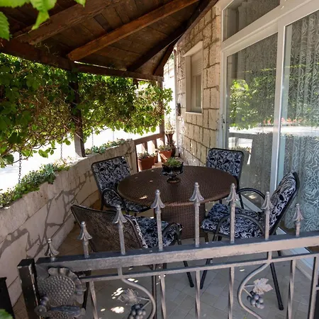 公寓 1 Bedroom Stunning In Komarna *