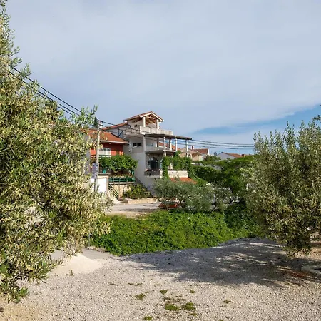 Apartment 1 Bedroom Stunning In Komarna *