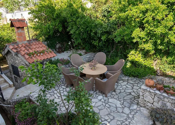 1 Bedroom Stunning In Apartment Komarna