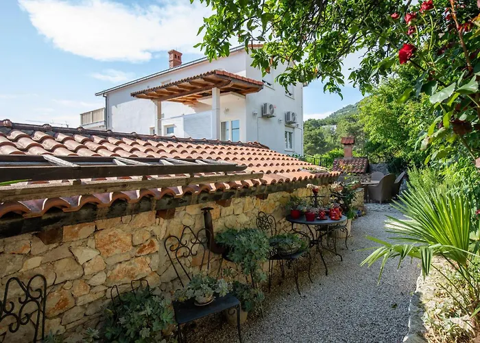 1 Bedroom Stunning In Komarna